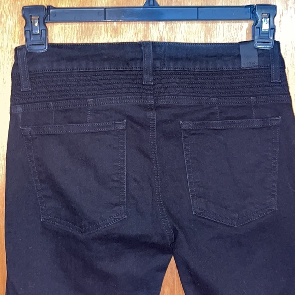 •VINCE•BLACK DENIM MOTO HIGH WAISTED SKINNY JEANS WITH ANKLE ZIPPERS. SIZE 27x30 - Picture 6 of 13